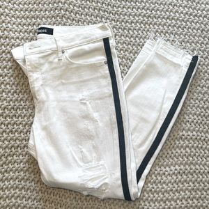 Express Cropped White Denim Jeans NWOT